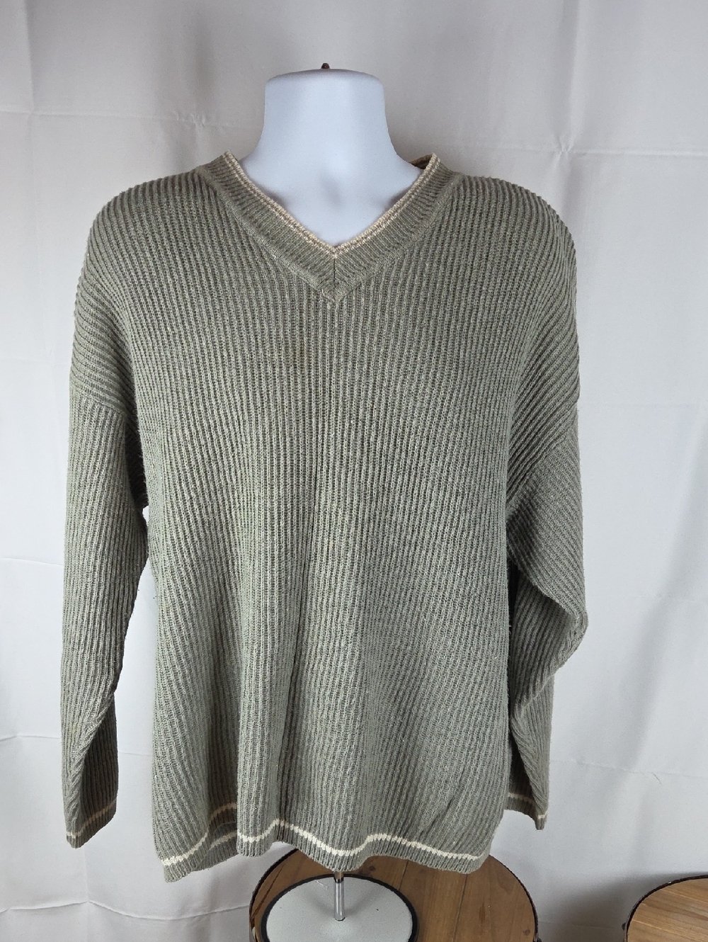 PAZZO Men's V-Neck Ribbed Sweater in Olive with Cream Trim